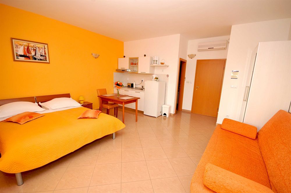 Apartmani Trogir Exterior foto